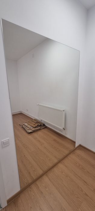Oglinzi pentru cabinete/săli