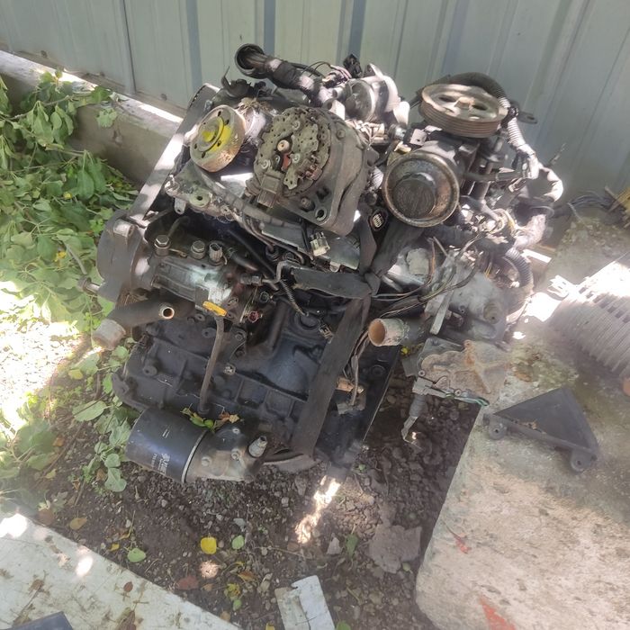 Дизельные Двигател 1CD D4D  с навесной