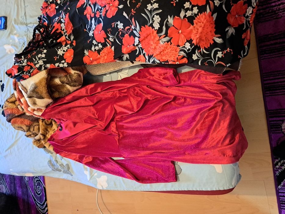 Rochii de vara și un compleu de pat