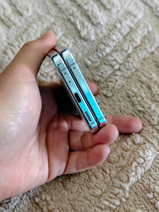 Samsung galaxy z flip 5 5G 8/256gb holati xarxil
