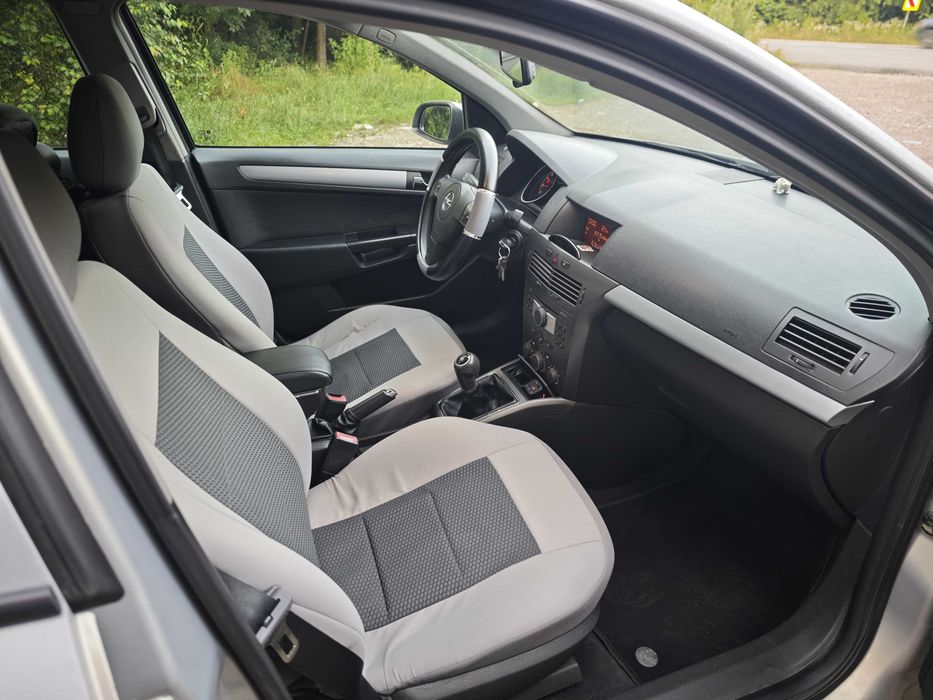 Opel Astra H 1.4 Benzina + GPL - auto personal inmatriculat, distributie pe lant