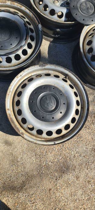 Железни Джанти 16 за VW T5 T6 с капаци