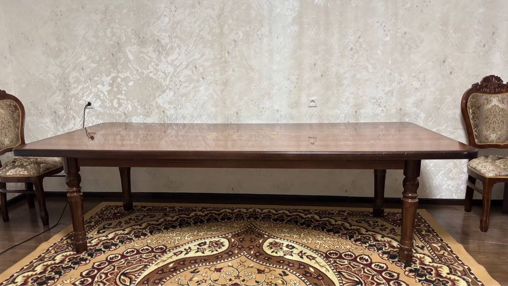 Srochna Stol stul sotiladi 12 talik