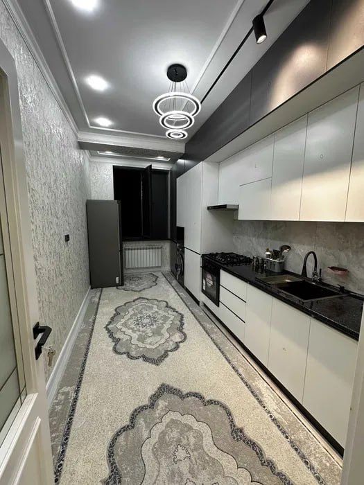 Кизларга шерикликка квартира