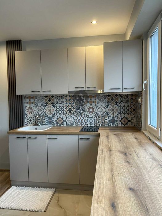 Продава се Тристаен апартамент в Пловдив, Кючук Париж - 64 кв.м за 1179 €/кв.м - Снимка #2
