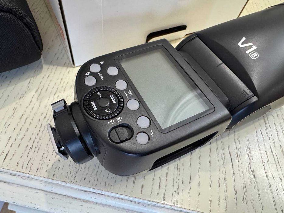 Вспышка Godox V1 Flash для Sony