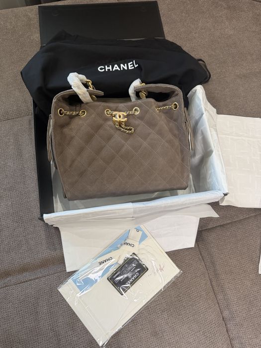 Чанта new leather CHANEL