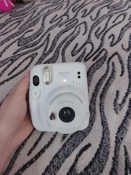 Instax mini 11  продается