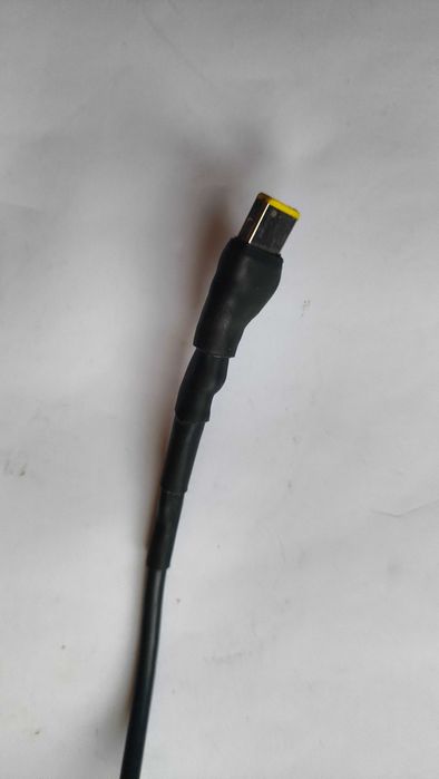 Зарядно за лаптоп lenovo 300w 20v/15amp