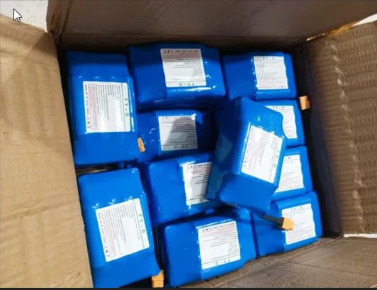 аккумулятор, батарейка на гироскутер или зарядка для него есть