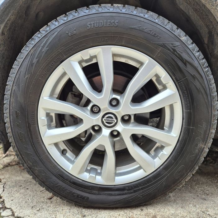 джанти 17ки Nissan X-Trail Rogue + зимни гуми
