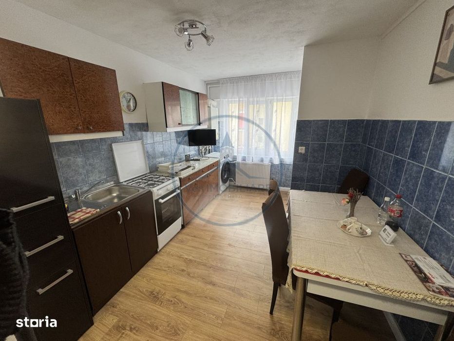 Apartament 2 camere, decomandat, etaj 3/4 ȘTEFAN CEL MARE