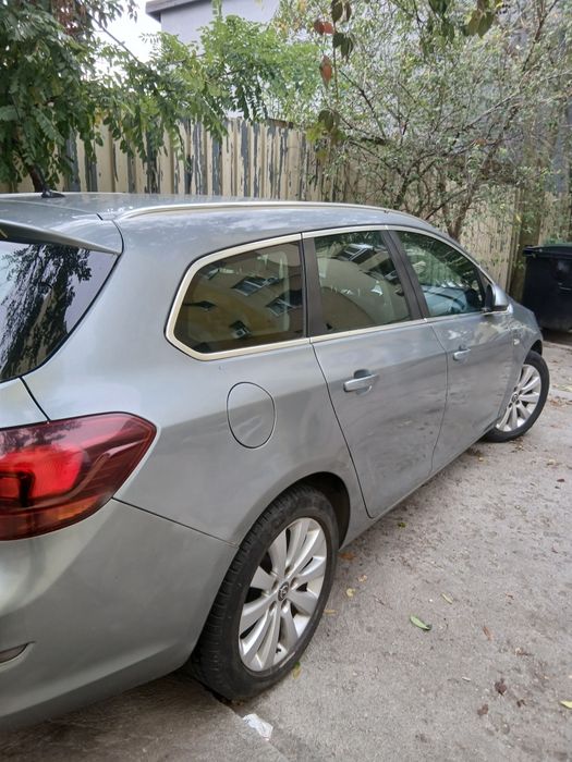 OPEL Astra 2011 — imagine 5