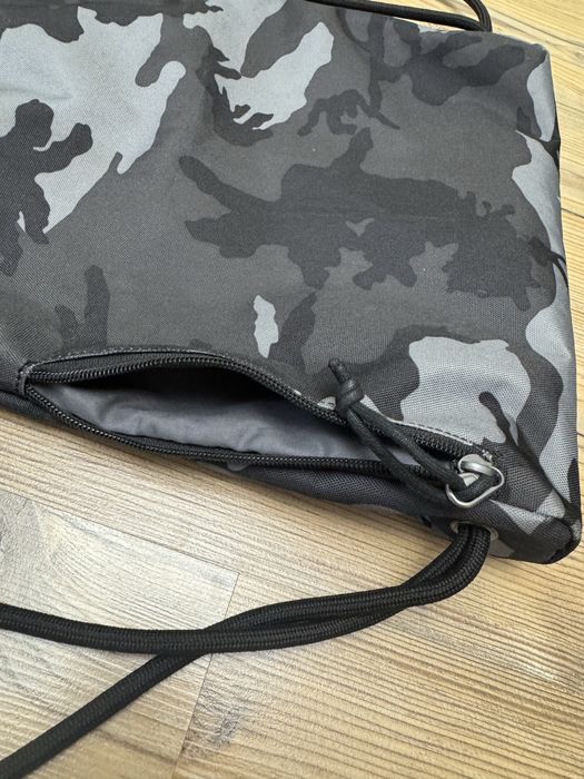 Чантичка Diesel сив камуфлаж + мешка nike