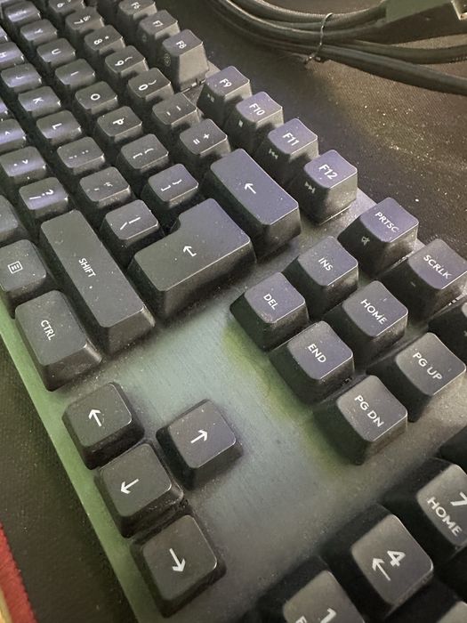 Tastatura Logitech G413 Carbon si Mouse logitech g102