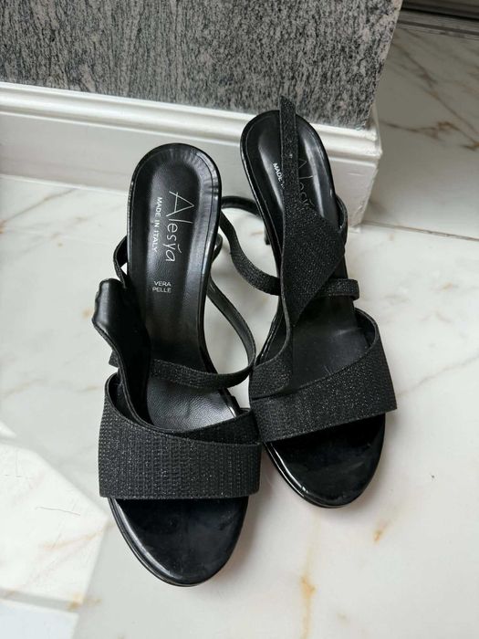 Обувки на ток на Alesya, от Италия Размер 39