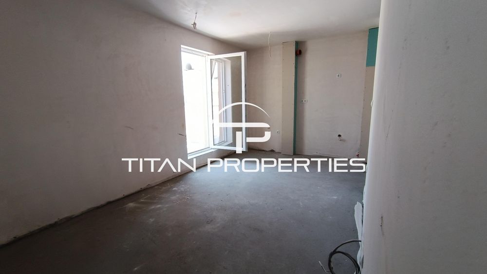 Тристаен апартамент в жк. Остромила