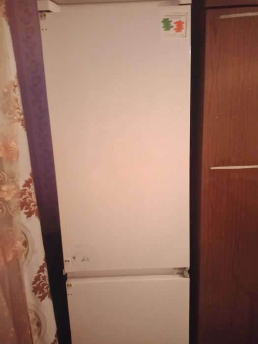 Продам холодильник,стиральную машинку