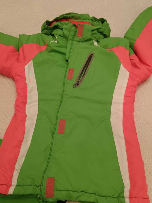 много запазен ски екип за момичета