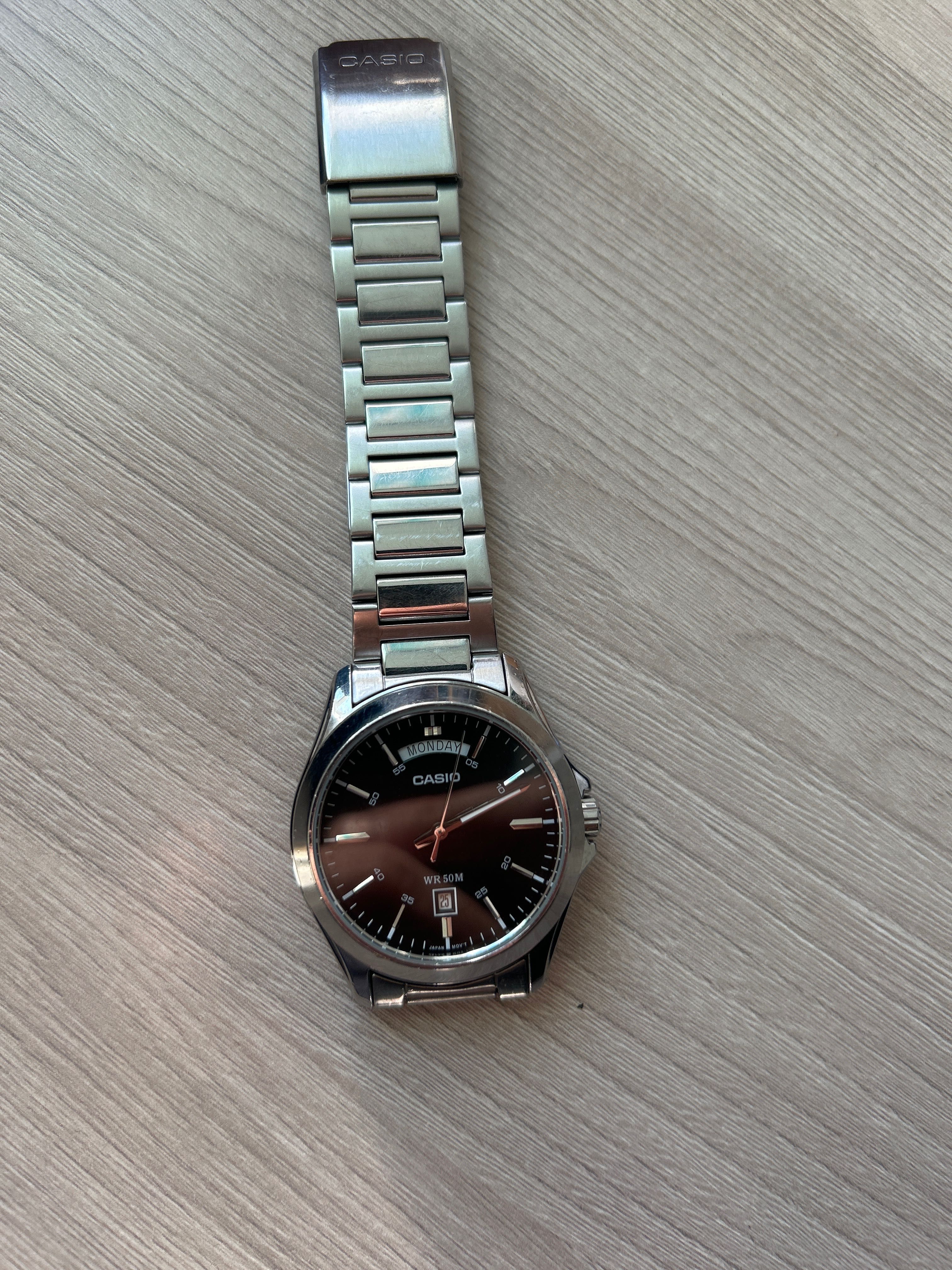 Casio MTP 1370 Olx