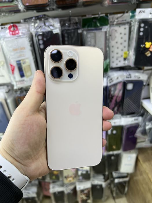 IPhone 16 Pro Max 256G Desert  idealni sastayana