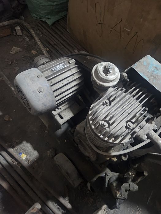 Продам компрессор