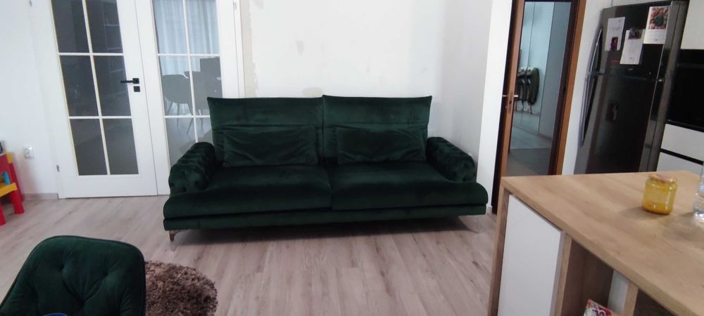 canapea extensibila+6 scaune