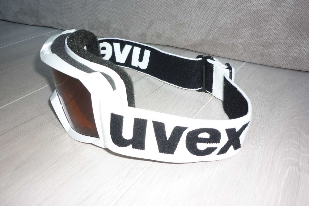Оригинални ски очила UVEX плюс калъф