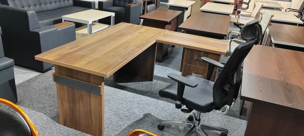 Стол директорский