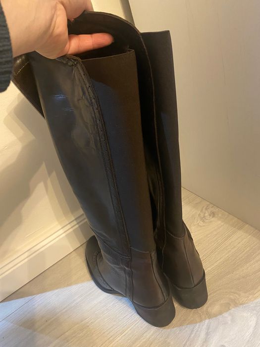 Високи ботуши номер 39