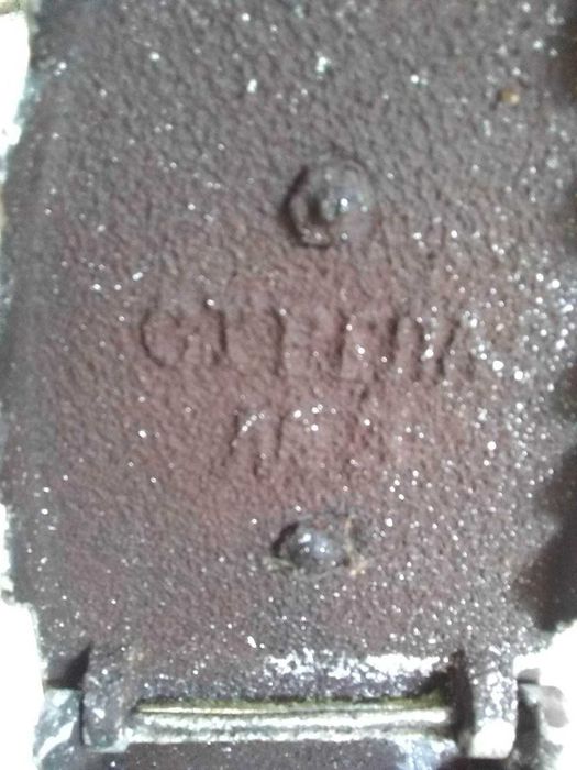 Стара ютия на въглища