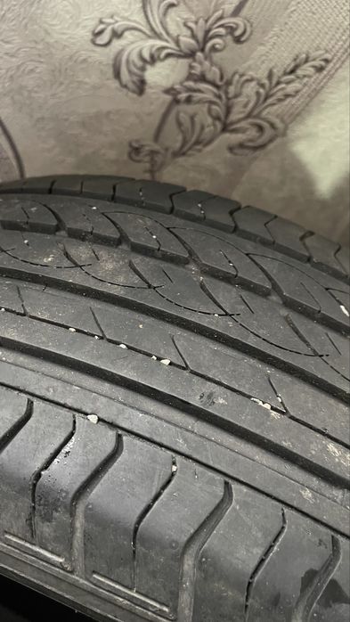 Продам комлект 215/55ZR17 летние