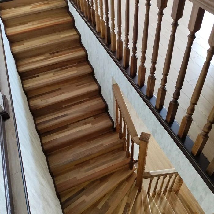 "Wooden stairs" лестница из массива дуба Ёғоч зинапоялар Yog'och zina