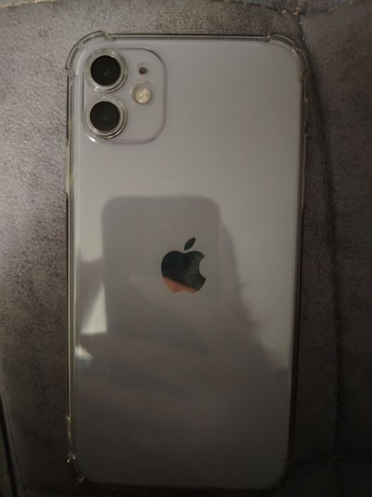 IPhone 11 продам