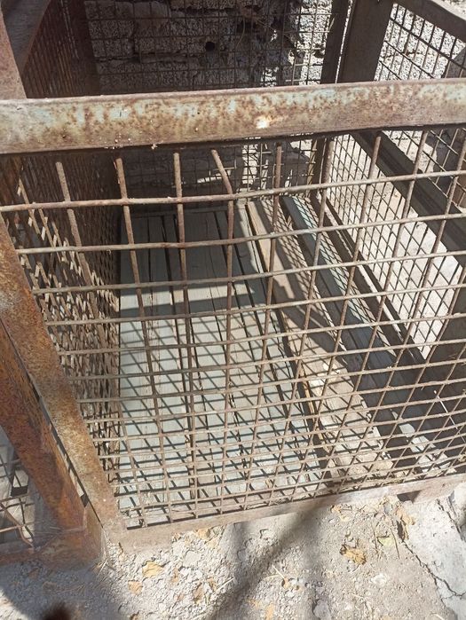 Продам железные ящики  ( клетки ) из мощных материалов