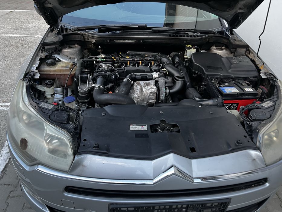 Piese Dezmembrari Citroen C5 1.6 diesel cod: 9H01 an 2010 . Se pote oferi montaj , factura si garantie! Service autorizat