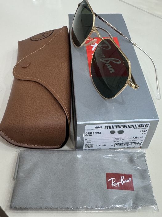 слънчеви очила Ray-Ban Jim RB3694