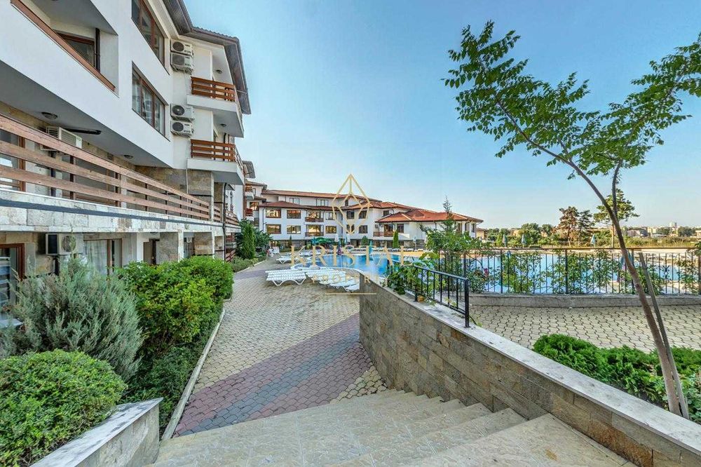 Продава се Едностаен апартамент в к.к. Слънчев бряг - 52 кв.м за 687 €/кв.м - Снимка #12