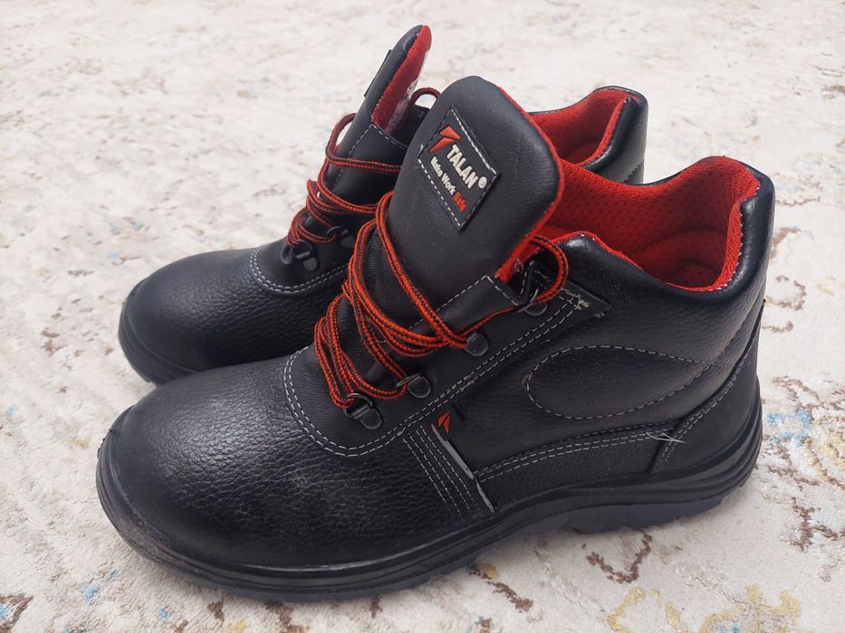 Продам спецобувь