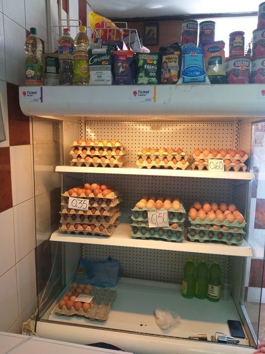 Vitrina cu perdea aer Electrolux+4-+8grade 1200lei