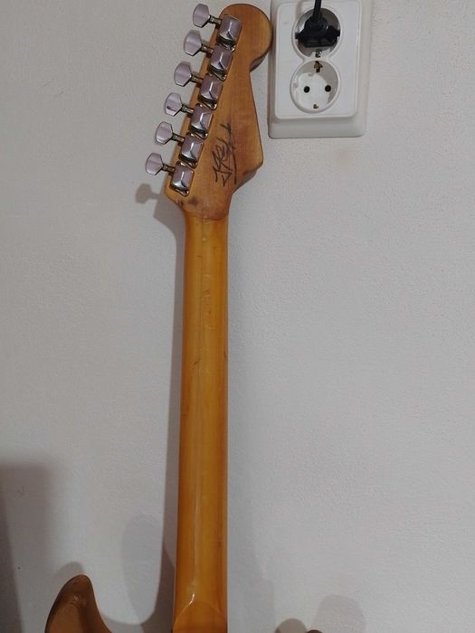 Chitara electrica retro