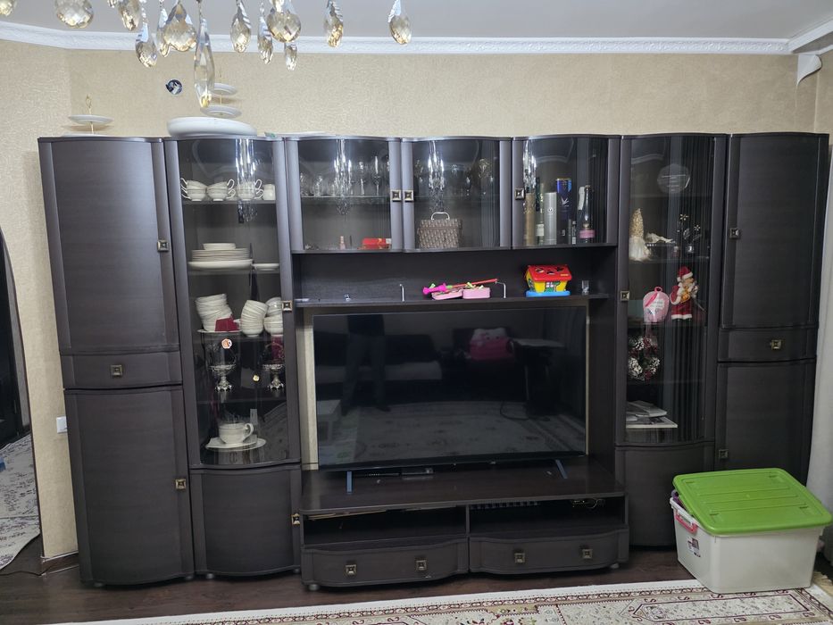 Продам Гарнитур в зал