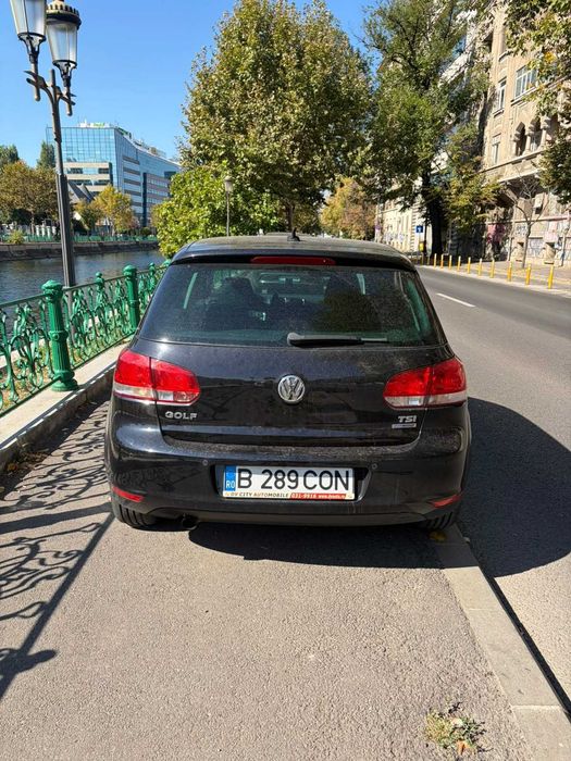 Volkswagen Golf 6 | 1.2 TSI (105 CP, Manuală 6 trepte) | 2010 | Park Assist | Climatronic | Scaune încălzite