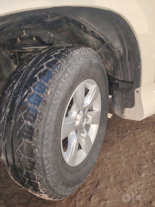 Toyota prado diska Sotiladi R17