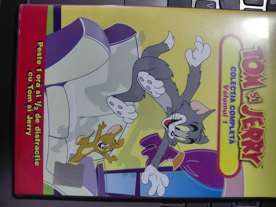 Pachet de 6 DVD-uri cu desene animate și povești clasice pentru