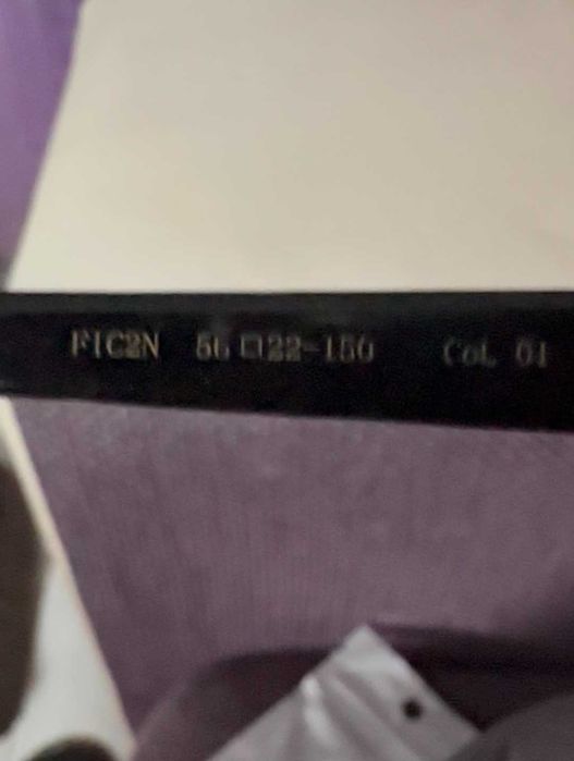 много видове очила, повечето маркови с цени от 8 до 22 лв