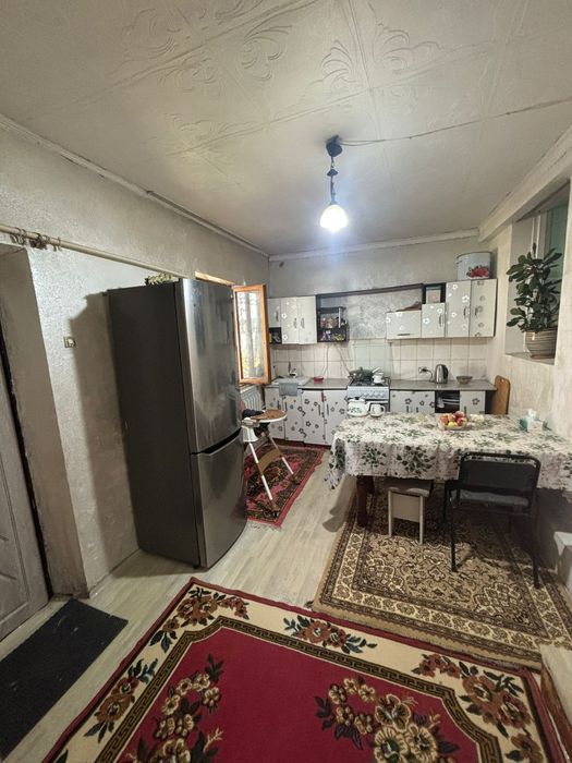 Үй сатылады опше 10 соты . 2 үй бар ..