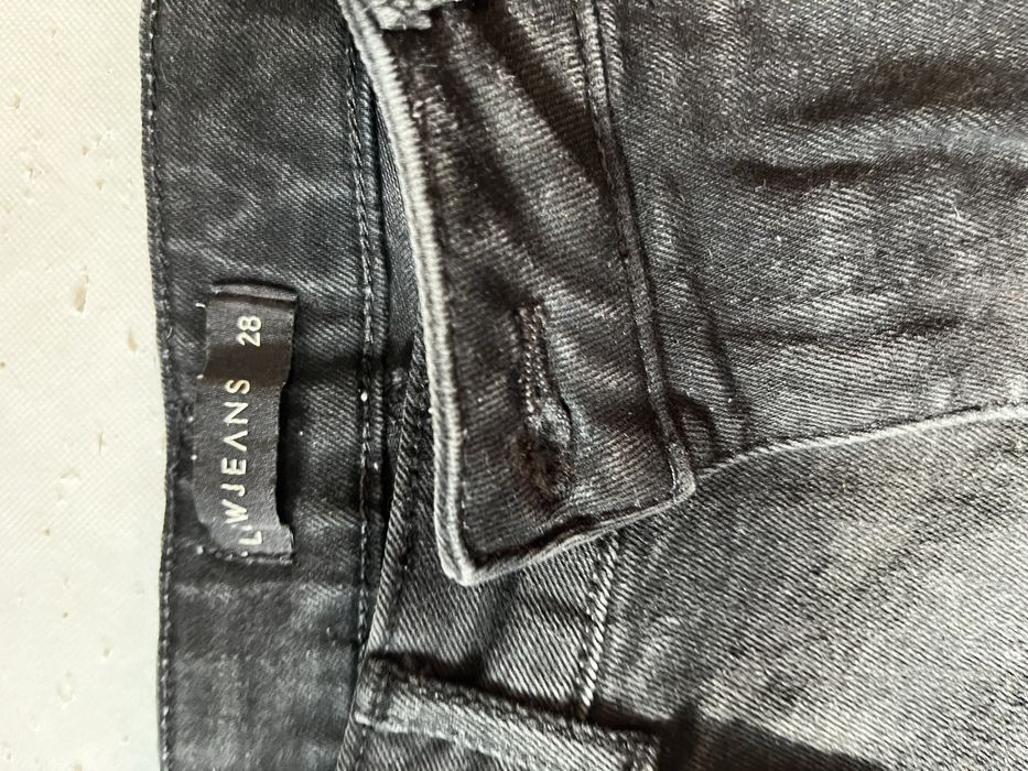 Продаются джинсы
