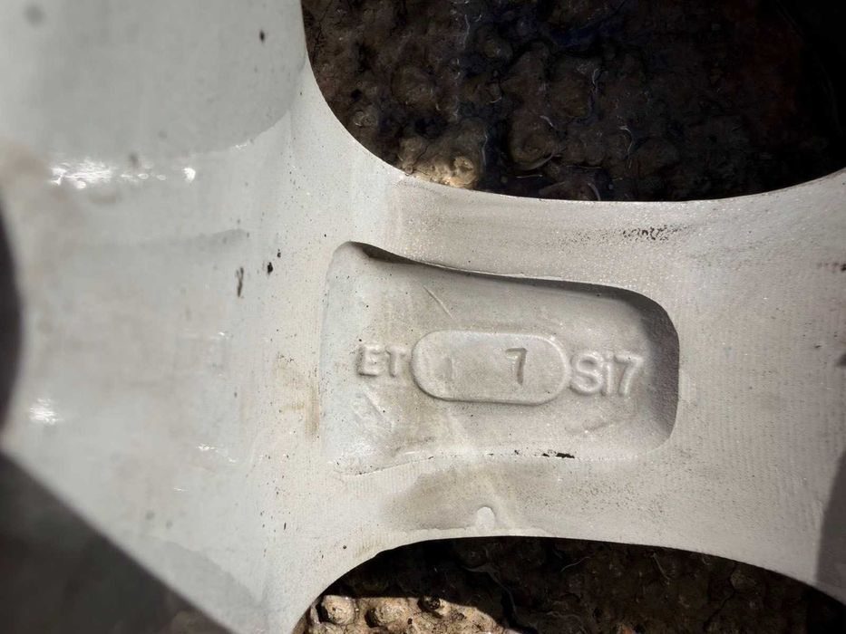 Алуминиеви лети джанти 15" 5х114,3 със зимни гуми Lassa 195/65