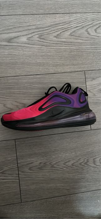 Adidasi noi nike